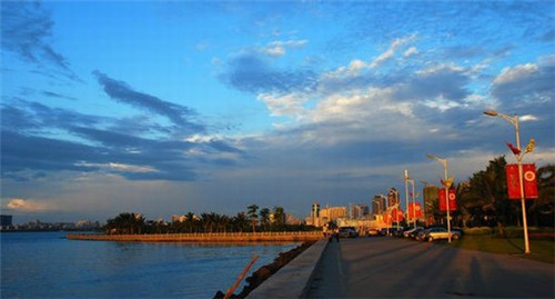 加盟茶控奶茶教技术吗，奶茶这个行业好做吗